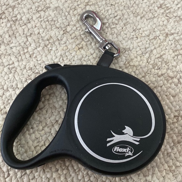 Flexi Dog Nwt Flexi Dog Leash Heavy Duty For Medium To Large Dogs Poshmark